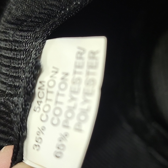 Purple hat - Picture 4 of 4